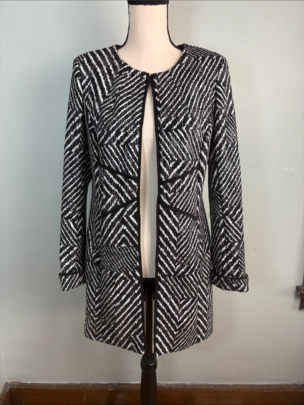 Frank Lyman Design Open Front Geometric Cardigan Jacket
